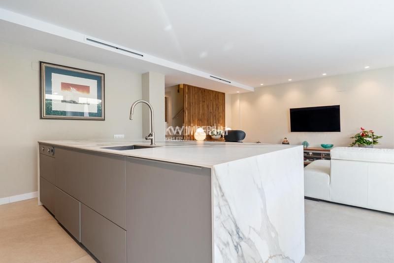 Foto ca29ca9f-5d35-4f25-b158-3f89b2c63cd5. Duplex with heating parking pool in Els Munts Torredembarra