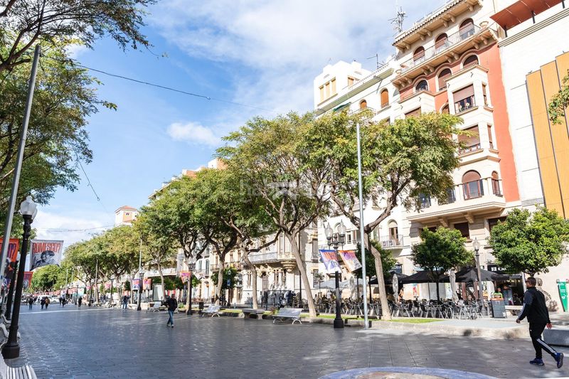 Foto 98348445-6e76-4bfd-b33b-655a451a6e37. Lloguer local comercial a Eixample Tarragona