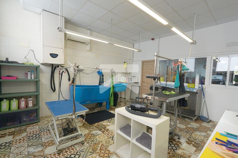 Foto 1ac2a659-af19-456b-9567-8f0c5562cb15. Lloguer local comercial a Llevant Tarragona