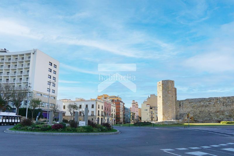 Foto c3584653-6373-4fa8-8e4e-4f325118f122. Lloguer local comercial a Llevant Tarragona