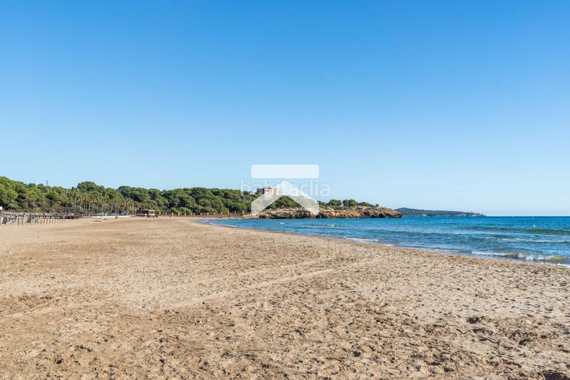 Foto 9f361165-b428-43ac-bf26-0848171bb880. Casa amb aparcament piscina a Urbanitzacions de Llevant Tarragona