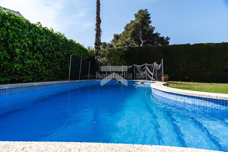 Foto d1bb192b-a6e1-4a6a-bd4c-7bbf45b65900. Casa amb aparcament piscina a Urbanitzacions de Llevant Tarragona