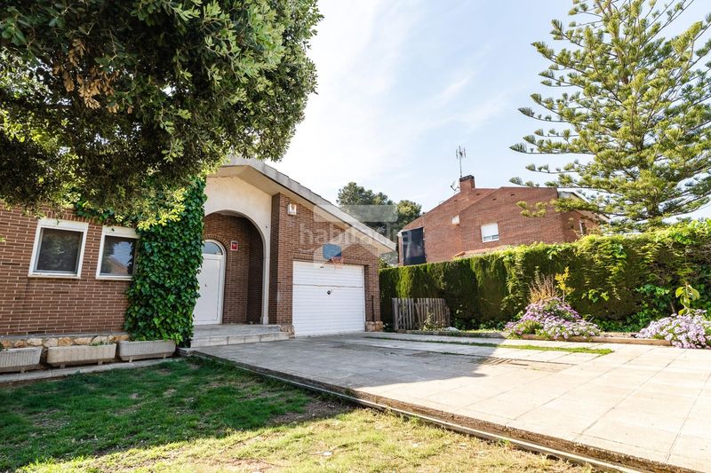 Foto e6478107-7d72-4b83-9693-4ba1cffc83e3. Casa amb aparcament piscina a Urbanitzacions de Llevant Tarragona