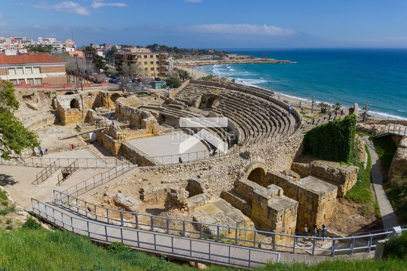 Foto eecdc941-c62d-47db-8fa2-cbcff51dffc3. Casa amb aparcament piscina a Urbanitzacions de Llevant Tarragona