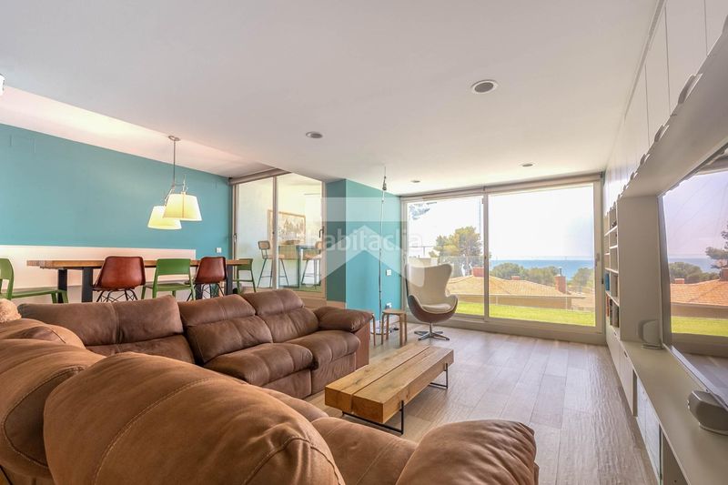 Foto 0b36cf6c-6768-44f7-936c-55d5278591cc. Casa aparellada amb aparcament piscina a Urbanitzacions de Llevant Tarragona