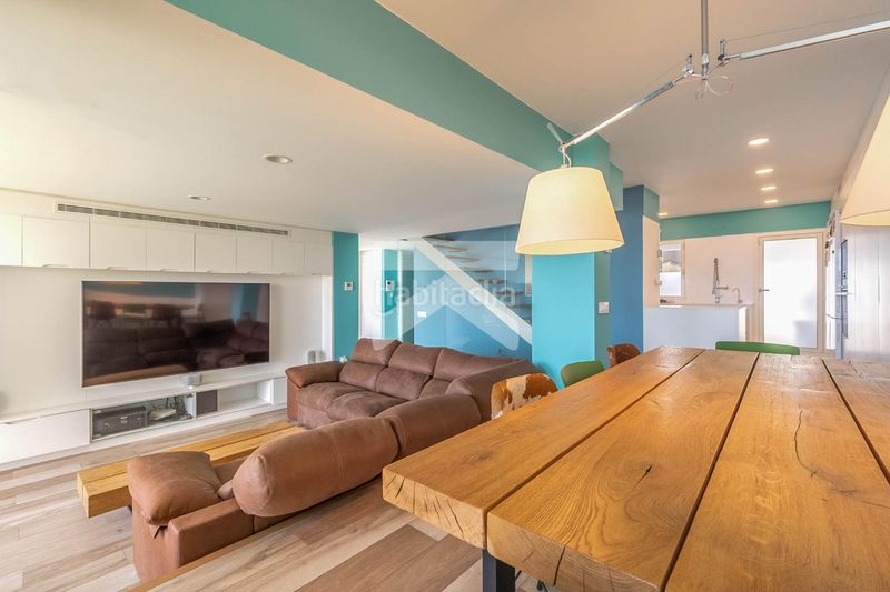 Foto 5c8789d4-f2d7-4aea-a3bf-f7eff6db06de. Casa aparellada amb aparcament piscina a Urbanitzacions de Llevant Tarragona