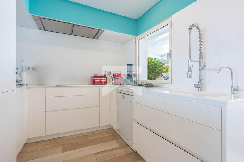 Foto c106fdf2-1855-45f9-a881-7447beaae407. Casa aparellada amb aparcament piscina a Urbanitzacions de Llevant Tarragona