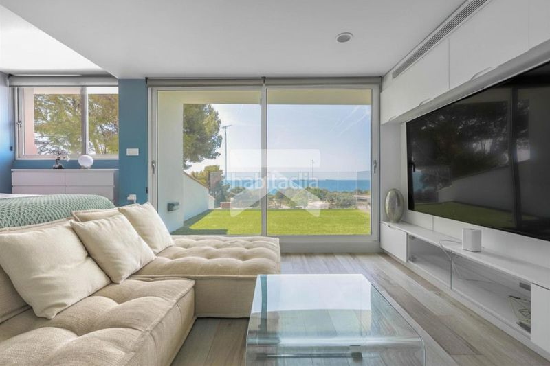 Foto c1f8cfda-718c-41ff-897a-36328802018b. Casa aparellada amb aparcament piscina a Urbanitzacions de Llevant Tarragona