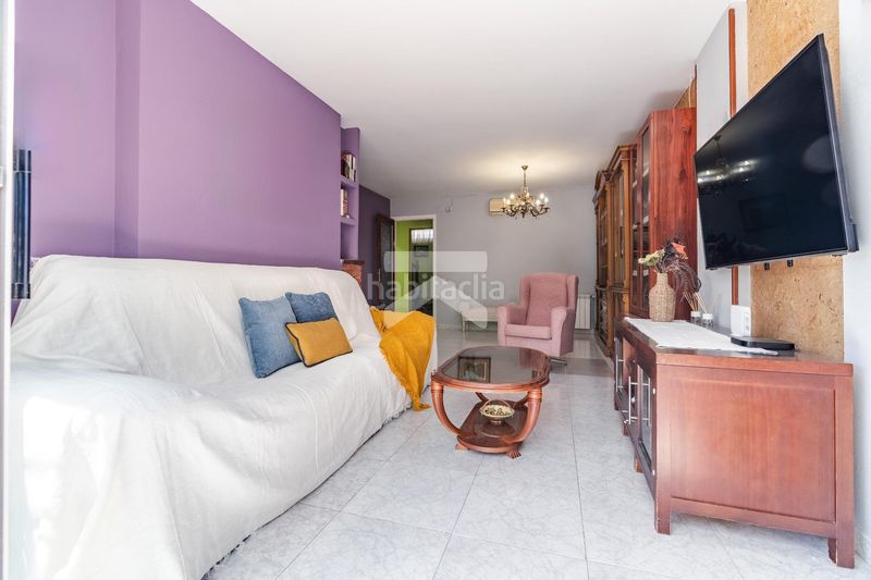 Foto e0488980-4b43-46ef-93c2-05c6e0d93445. Casa adossada amb calefacció aparcament a Altafulla