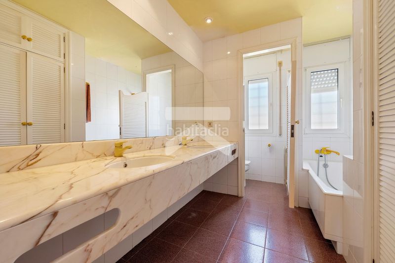 Foto cd5f0e29-3a71-4d66-9a44-27c2a79a8fc9. Chalet avec chauffage parking piscine dans Mestral Reus