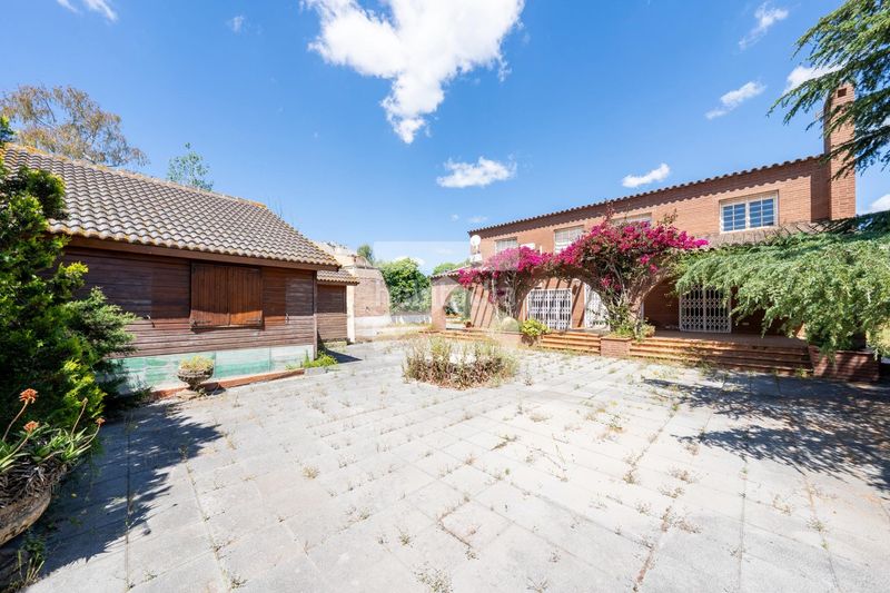 Foto ebc56079-eb92-4f3c-bfea-65b2f624f282. Chalet avec chauffage parking piscine dans Mestral Reus