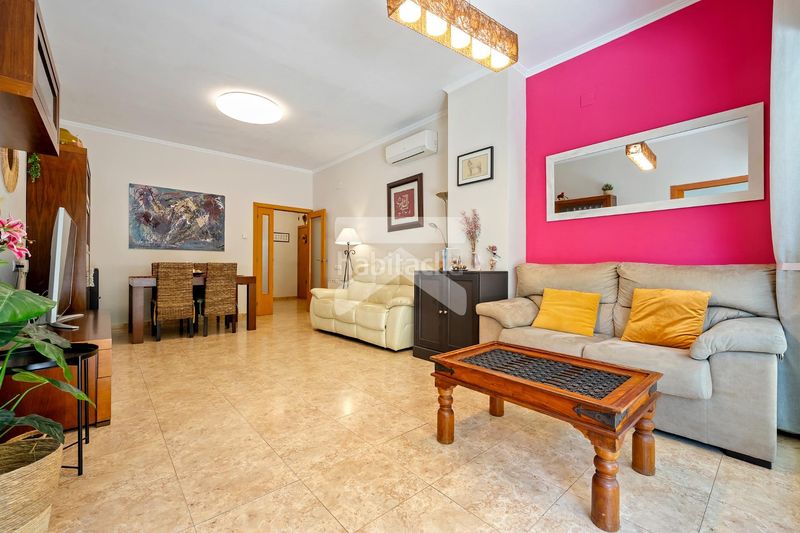 Foto 30445d3c-c0a9-4191-9ddf-4cc28ebdc24b. Planta baixa amb calefacció aparcament a Llevant Tarragona