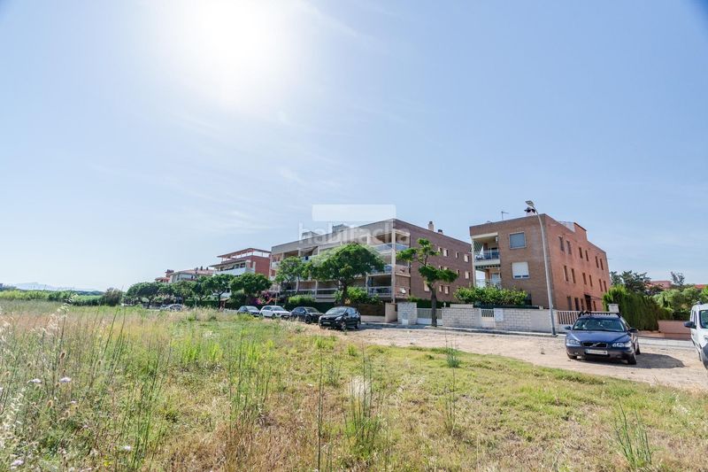 Foto 4ea91ebd-3f5a-400d-b900-f551506fb3c6. Pis amb aparcament a Els Esquirols Cambrils