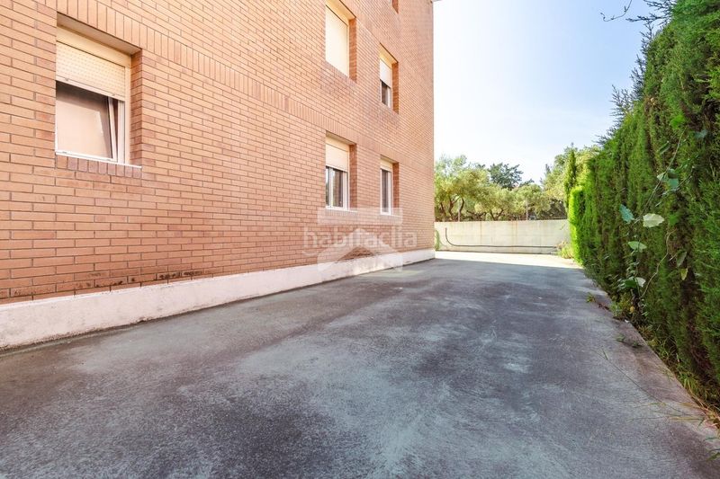 Foto c7a93728-3965-4a23-a2f6-8d684516bcc8. Pis amb aparcament a Els Esquirols Cambrils