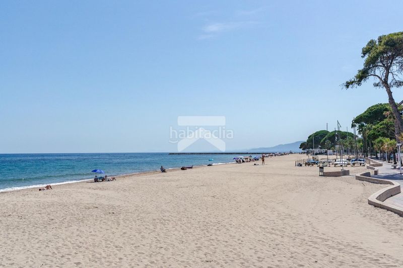 Foto f5cd8564-0e92-4243-96d7-608b23eb557f. Pis amb aparcament a Els Esquirols Cambrils