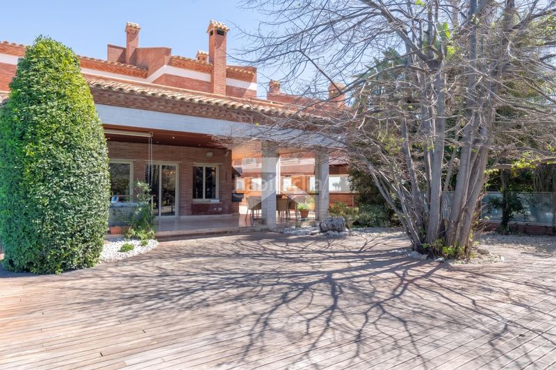 Foto 52486ab7-6a2f-47b5-b94a-4193c042fffc. Chalet villa de elegancia atemporal en Vilafortuny Cambrils