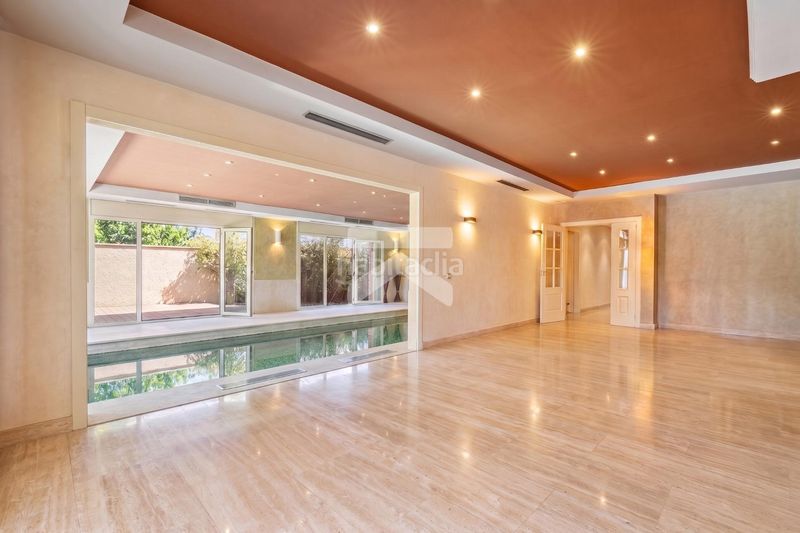 Foto 874afe98-275c-4b1e-950c-5b3365e61f9c. Chalet villa de elegancia atemporal en Vilafortuny Cambrils