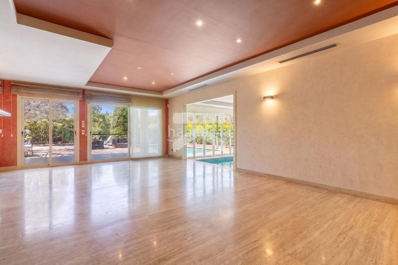Foto 8dec2bac-9ce1-4792-b239-0a3522d2e70a. Chalet villa de elegancia atemporal en Vilafortuny Cambrils