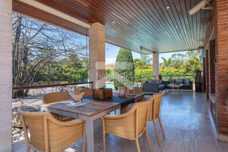 Foto ed479594-3284-4fb6-bfaf-433232b80261. Chalet villa de elegancia atemporal en Vilafortuny Cambrils