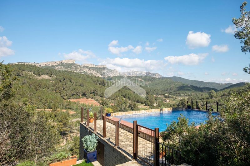 Foto 0f269cfa-f1f7-46dd-bad2-3891f3ebd6fc. House with heating parking pool in Pratdip