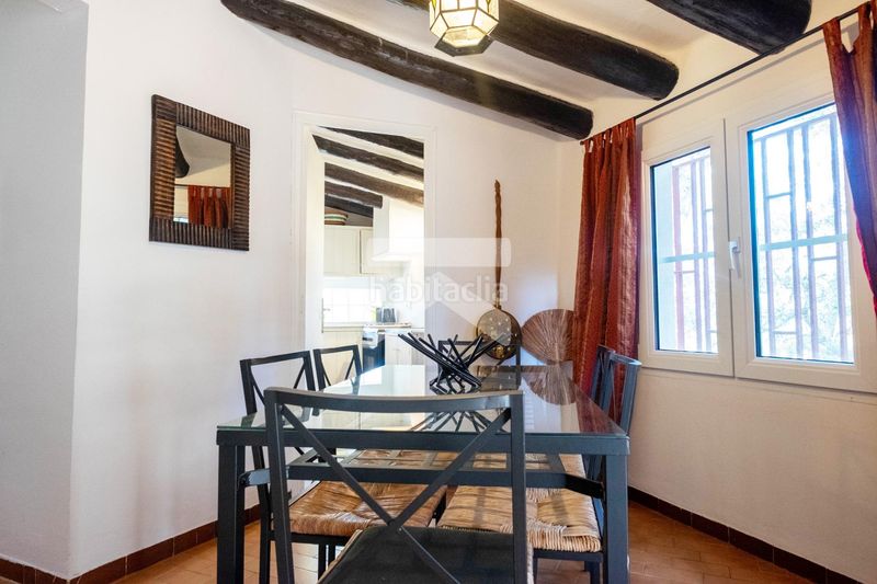 Foto 40c653d1-730b-4ead-831d-69fda19c2acb. House with heating parking pool in Pratdip