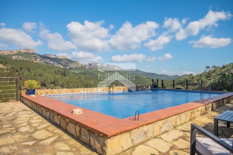 Foto 7cd76d92-a07a-4240-8470-6b239794a6eb. House with heating parking pool in Pratdip