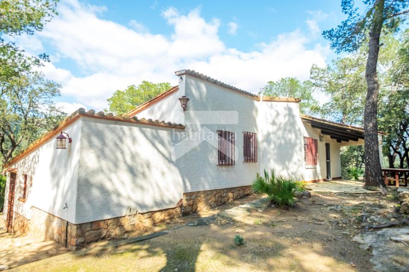 Foto a35d9f92-fd90-4971-a7fc-1bcb45e39895. House with heating parking pool in Pratdip