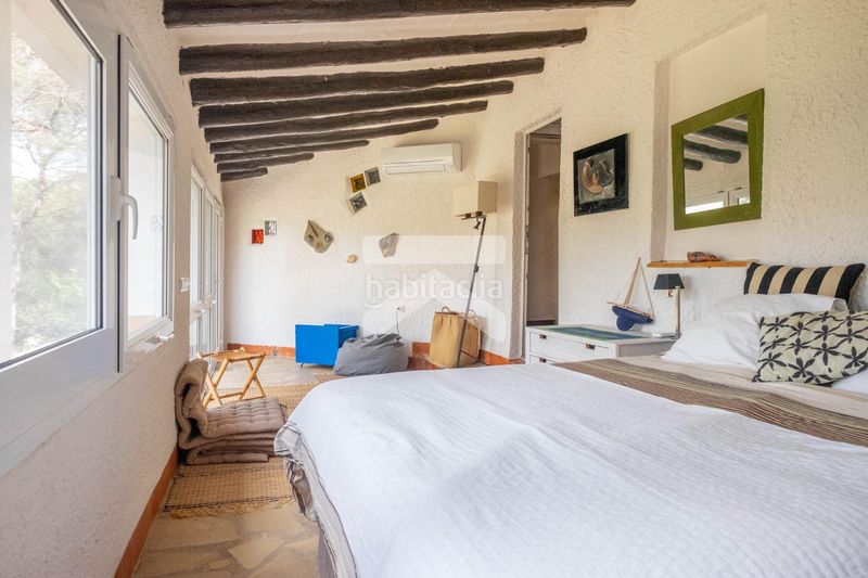 Foto bdff94b5-9afd-4550-b806-1149a2a1e342. House with heating parking pool in Pratdip
