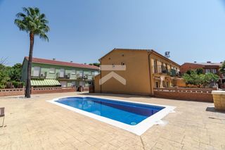Casa aparellada a Platja de Mont-roig