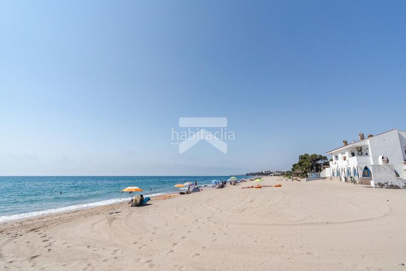 Foto d72f6660-b796-4645-9289-253d02ce13e6. Casa aparellada amb calefacció aparcament piscina a Mont-roig del Camp