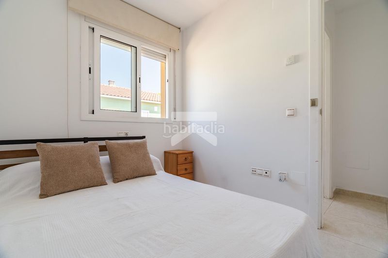Foto f7791fc2-0667-49ef-9376-70a7a02ad4f5. Casa aparellada amb calefacció aparcament piscina a Mont-roig del Camp