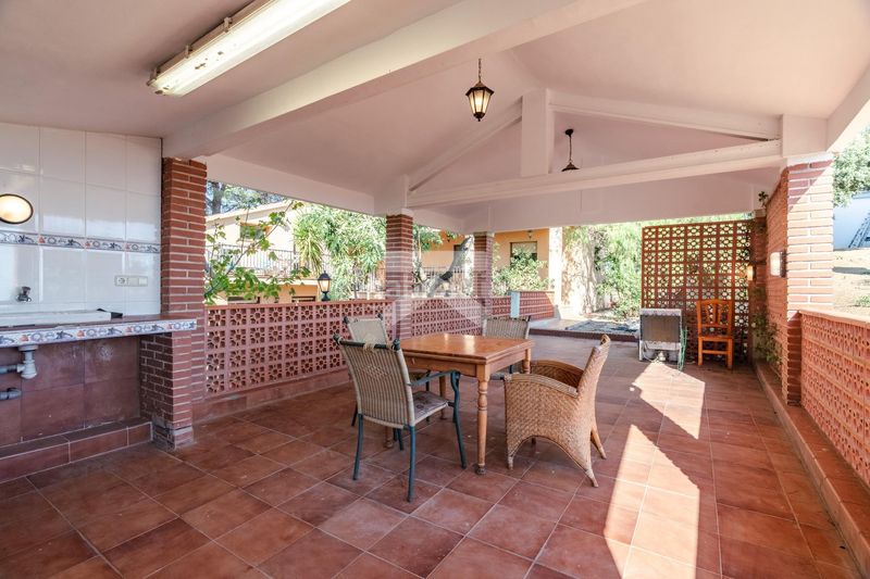 Foto 97cdb9be-5dd2-4b09-a4d5-9112c43b6cc1. Chalet with heating parking pool in Almoster