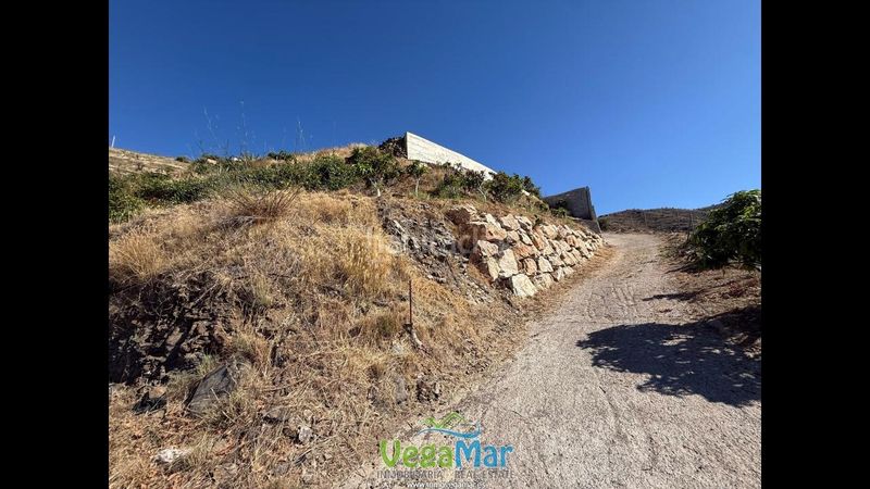 Foto cf2218e6-dad3-4b6e-b7f4-8780cccbba74. Terreny residencial a Ítrabo