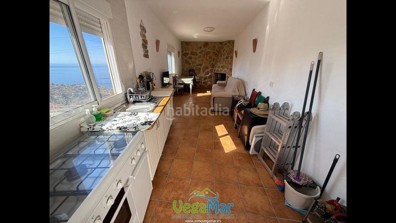 Foto ed25712d-3aa1-4754-b1d9-959d1e9b5cd4. Terreny residencial a Ítrabo