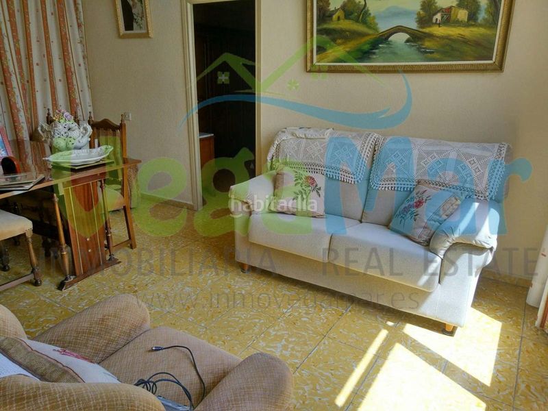 Foto b3a464a8-2617-4f9d-bc69-83f1b8e7aaa2. Casa en Almuñecar centro Almuñécar