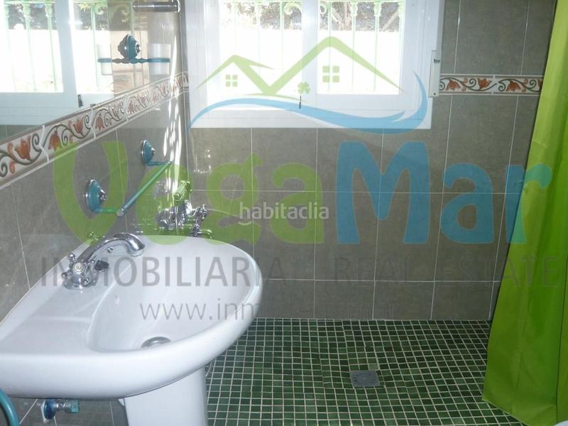 Foto 1ec77e10-d09c-41ac-b605-d9fabd6313e5. Masía referencia f409
se vende cortijo en cazulas (otivar). esta parcela de 50.000m2 contiene jardines, frutales y olivos. en ella está en Otívar
