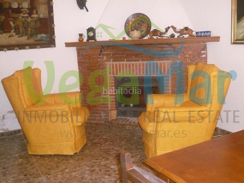 Foto 5f9035ea-4e36-47f2-90ec-60f63d1f115f. Masía referencia f409
se vende cortijo en cazulas (otivar). esta parcela de 50.000m2 contiene jardines, frutales y olivos. en ella está en Otívar