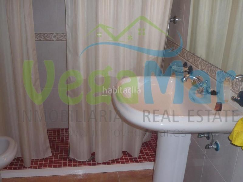 Foto 9cd92104-07b7-47fb-98aa-84af879b35d5. Masía referencia f409
se vende cortijo en cazulas (otivar). esta parcela de 50.000m2 contiene jardines, frutales y olivos. en ella está en Otívar