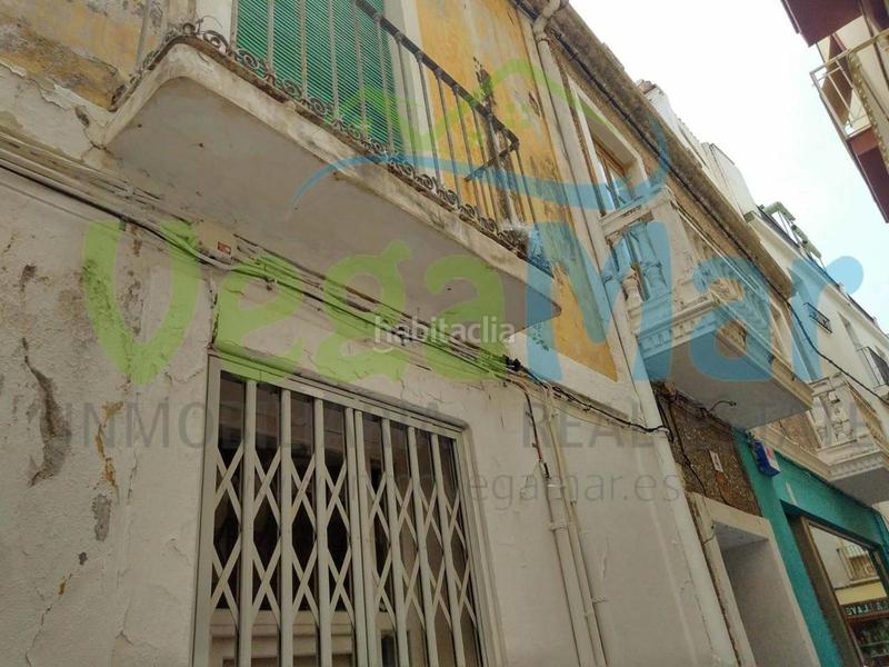 Foto c3a9d24a-0767-4ee8-ac34-cab638207251. House in Almuñecar centro Almuñécar