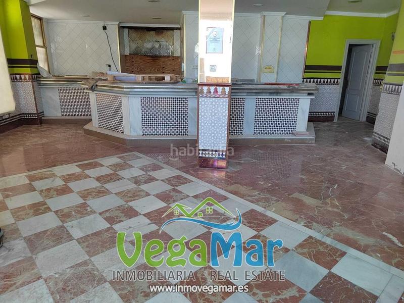 Foto f09fadf4-34dd-4c32-a448-bad31e5d8e76. Local comercial a Almuñecar centro Almuñécar