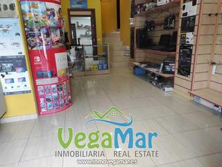 Local Comercial  Calle tetuán. Se vende local con ref.b752en almuñécar. situado en la zona mas