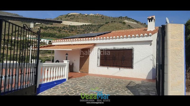 Foto ae42884e-73f9-4740-8c97-cb26cee1d411. Location maison avec piscine dans Ítrabo