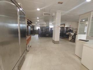 Local Comercial a Calle Horno Pan Cocer