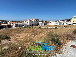 Terreny residencial  Federico garcia lorca. Se venden fincas urbanas en lobres