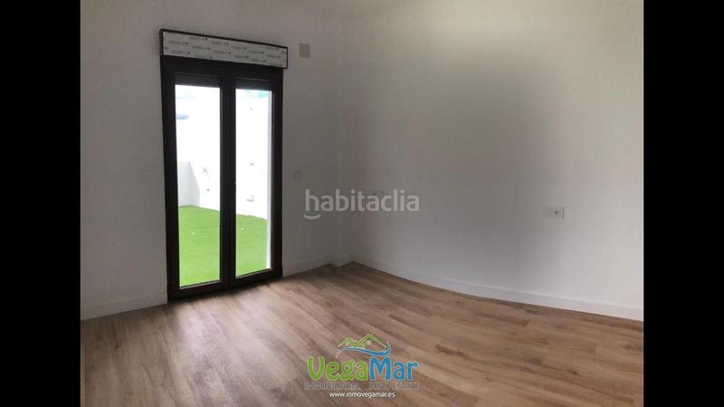 Foto 2c2ff6ac-c42b-4c38-971a-89d2f1e7d651. Casa in Almuñecar centro Almuñécar