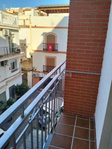 Foto 976351e2-cf06-4f12-a8d7-60b94b63f92e. Alquiler piso se alquila apartamento en el centro, almuñecar en Almuñécar