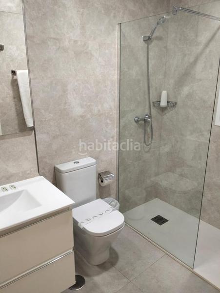 Foto f9d9d759-cf6c-4a67-93bf-50b5d4f281df. Alquiler piso se alquila apartamento en el centro, almuñecar en Almuñécar