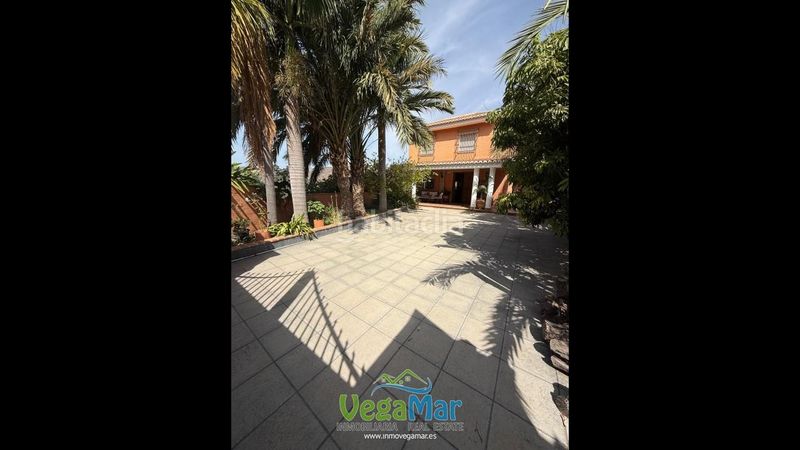 Foto ae7758de-59a6-48ca-beaf-3d89fb705ddc. Country house with parking pool in Jete