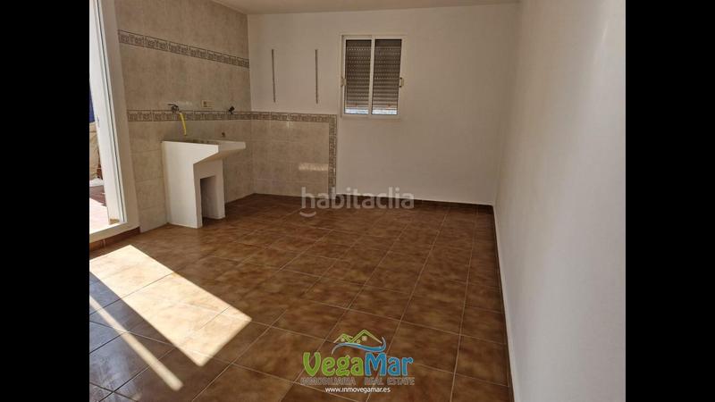 Foto 68ea1375-e466-4c60-8c05-fd0a15d12eac. Casa in Almuñecar centro Almuñécar