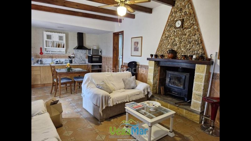 Foto b75f160e-89f6-4c11-bdd8-9c787c831428. Maison avec parking piscine dans Ítrabo